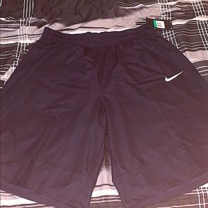 Men’s Nike Size XL Athletic Shorts